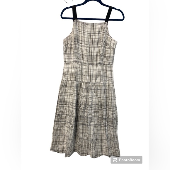 Donna Morgan Linen Blend Fit and Flare Dress Size 8 - Picture 1 of 6